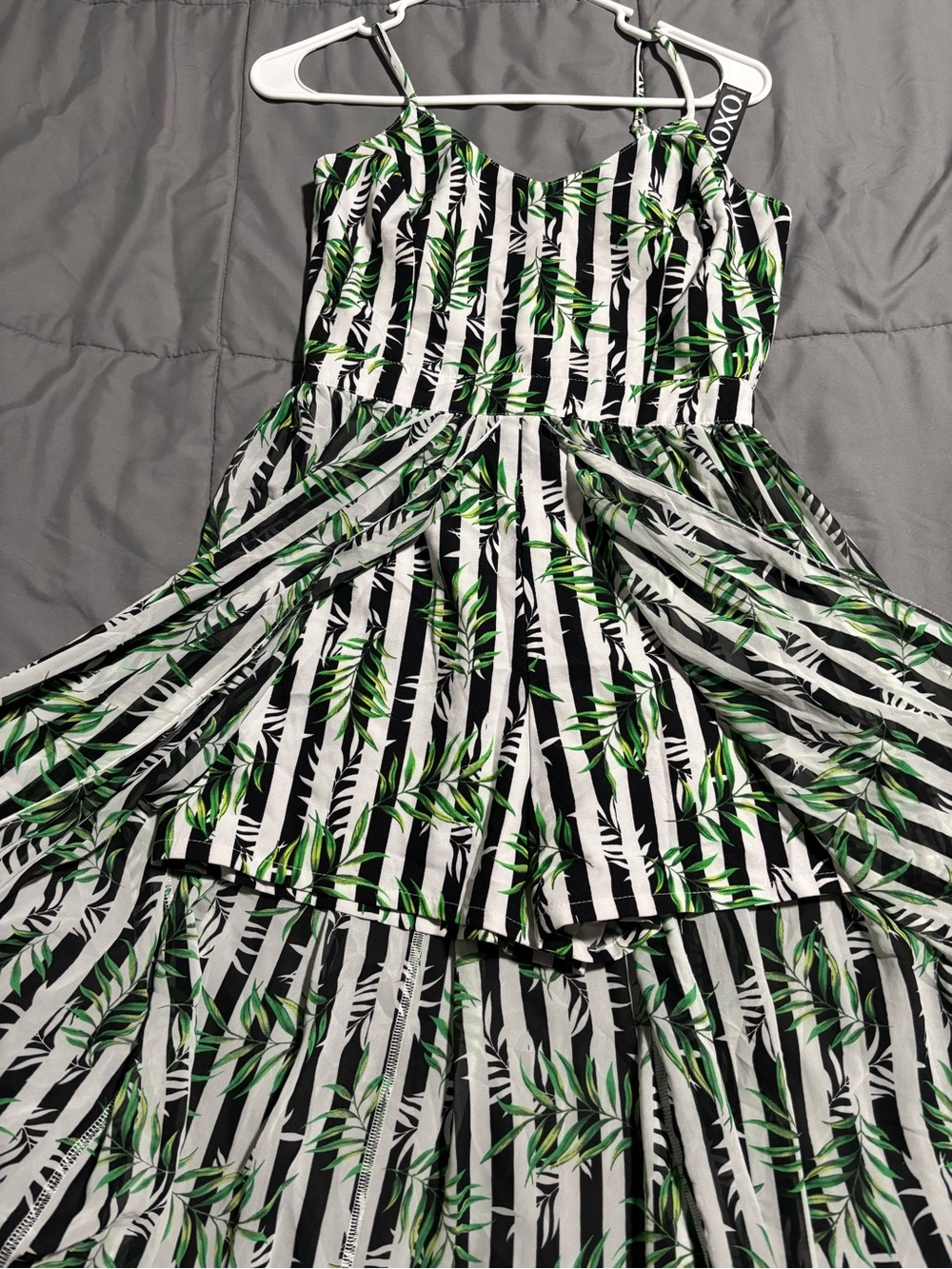 XOXO Black & White Striped Romper with Green Leaf Print - Picture 5 of 7